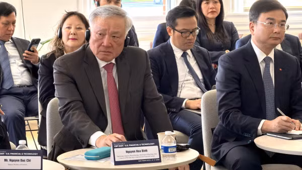 Phó Thủ tướng Thường trực Nguyễn Hòa Bình dự Tọa đàm Tài chính và Công nghệ Việt Nam-Hoa Kỳ. (Ảnh: Ngọc Quang/TTXVN)