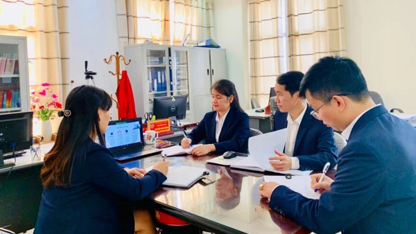 Cán bộ tư pháp nhiều địa phương tiếp cận công nghệ thông tin để phục vụ công tác tuyên truyền, phổ biến giáo dục pháp luật.