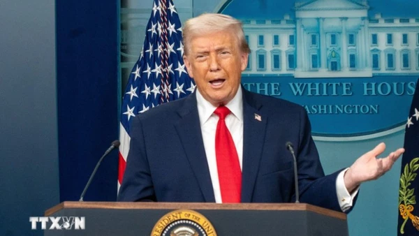 Tổng thống Mỹ Donald Trump phát biểu tại Nhà Trắng. (Ảnh: THX/TTXVN)