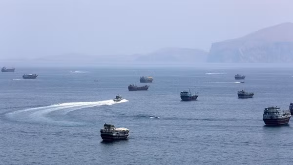 Eo biển Hormuz gần Khasab - một thị trấn nhỏ ở miền bắc Oman. (Ảnh: Tân Hoa xã)