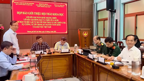 Quang cảnh họp báo giới thiệu hội thảo khoa học.