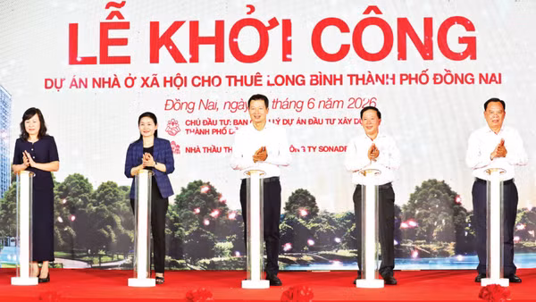 Lãnh đạo thành phố Đồng Nai thực hiện nghi thức khởi công Dự án nhà ở xã hội cho thuê Long Bình.