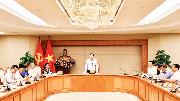 Phó Thủ tướng Thường trực Chính phủ Phạm Gia Túc phát biểu tại buổi làm việc (Ảnh: PHƯƠNG NGUYÊN)