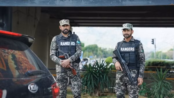 An ninh được thắt chặt tại Islamabad, Pakistan, nơi diễn ra cuộc đàm phán giữa Mỹ và Iran nhằm chấm dứt xung đột Trung Đông, ngày 9/4/2026. (Ảnh: THX/TTXVN)