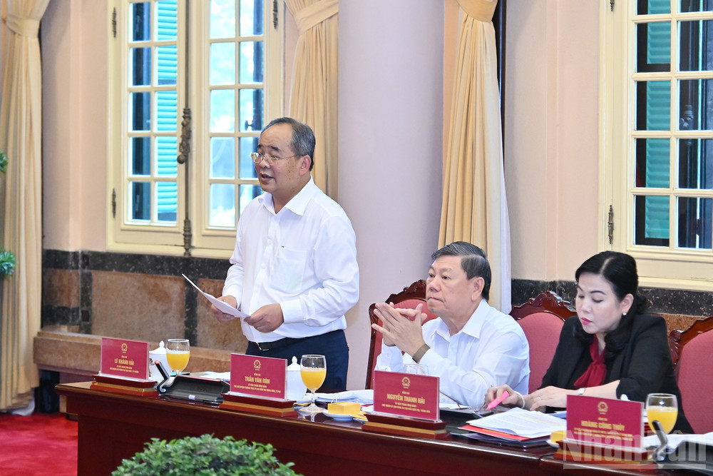 Chủ nhiệm Văn phòng Chủ tịch nước Lê Khánh Hải phát biểu tại buổi làm việc. ndo_br_4-8385.jpg