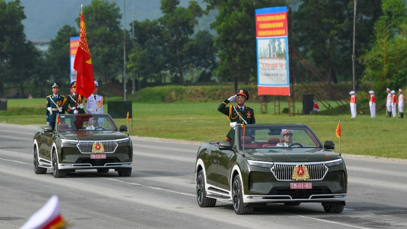 Các đơn vị tham gia hợp luyện diễu binh phục vụ lễ kỷ niệm 80 năm Cách mạng Tháng Tám và Quốc khánh 2/9. (Ảnh: PHONG ANH)
