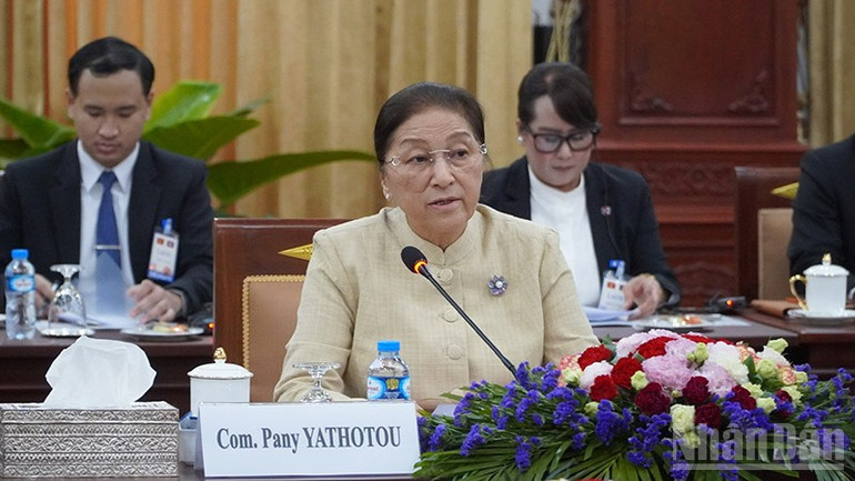 Phó Chủ tịch nước Lào Pany Yathotou tại Hội đàm. (Ảnh: HẢI TIẾN) ndo_br_5.jpg