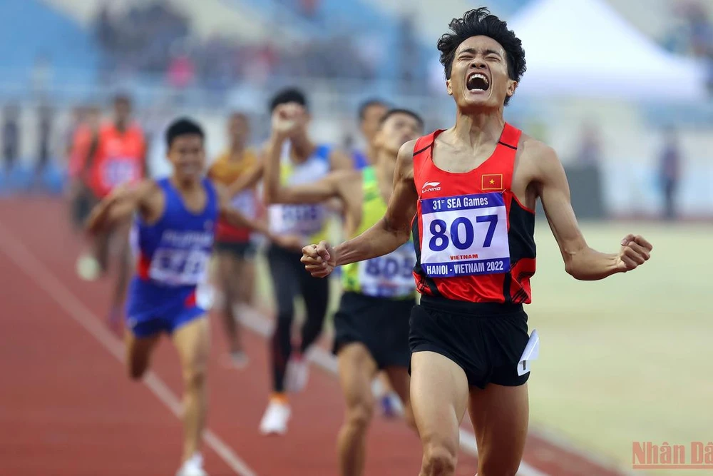 Tác phẩm Về đích của tác giả Trương Anh Đức (Hà Nội).