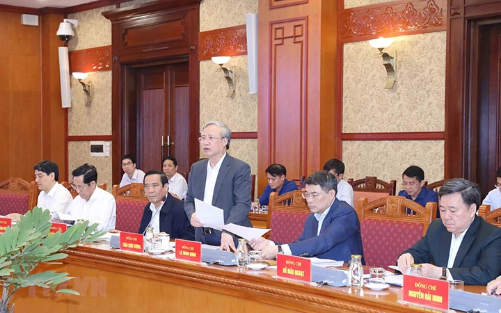 Đồng chí Trần Quốc Vượng, Ủy viên Bộ Chính trị, Thường trực Ban Bí thư chủ trì phiên họp. (Ảnh: Phương Hoa/TTXVN)