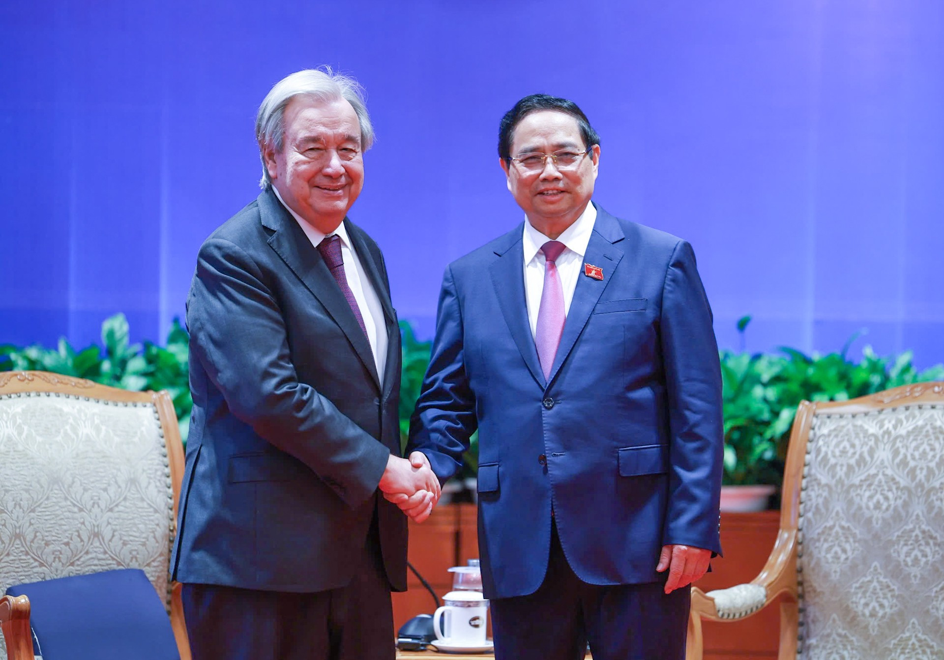 ファム・ミン・チン首相とアントニオ・グテーレス国連事務総長。 img-4215.jpg