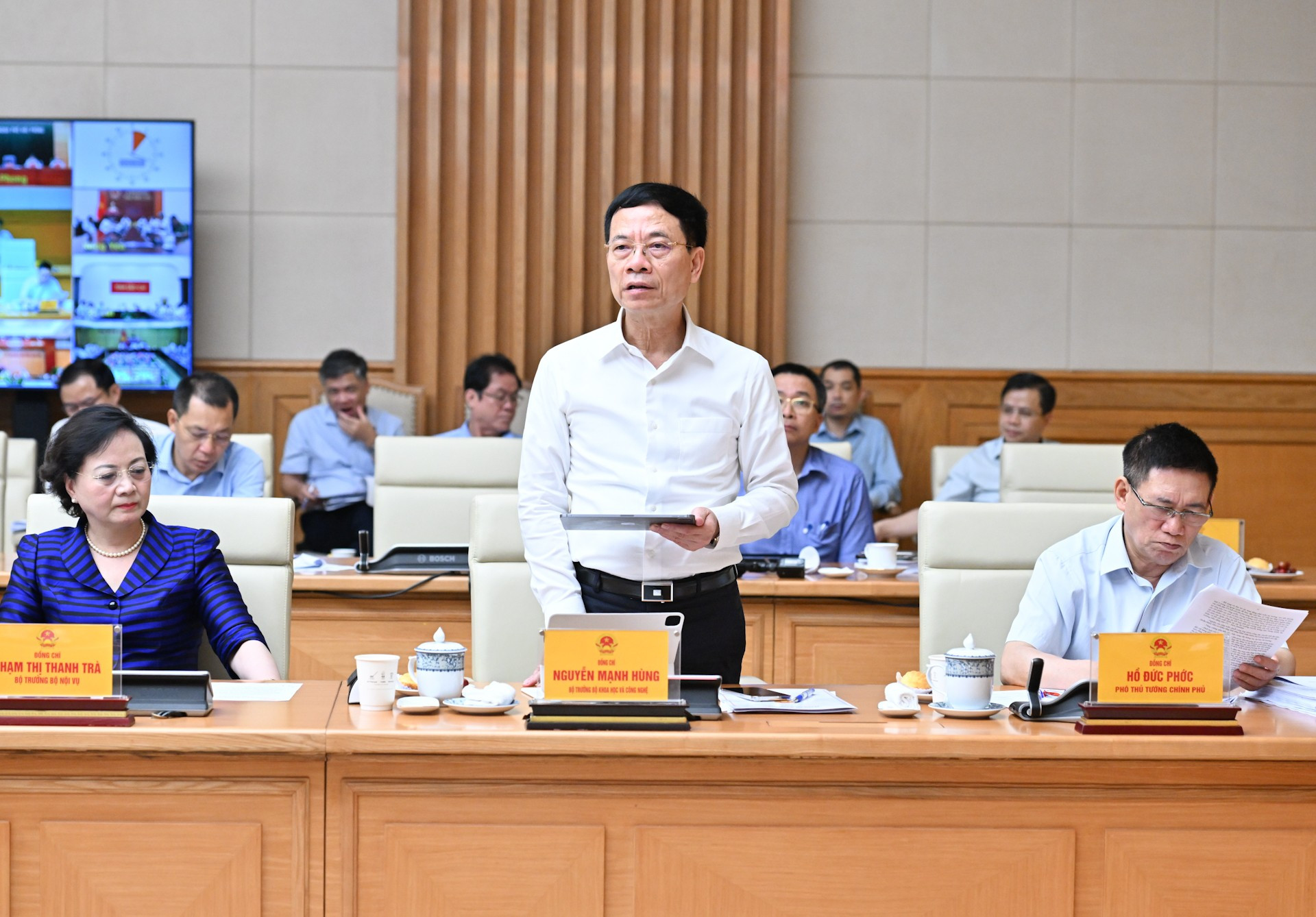 Bộ trưởng Khoa học và Công nghệ Nguyễn Mạnh Hùng phát biểu. dsc-5126.jpg