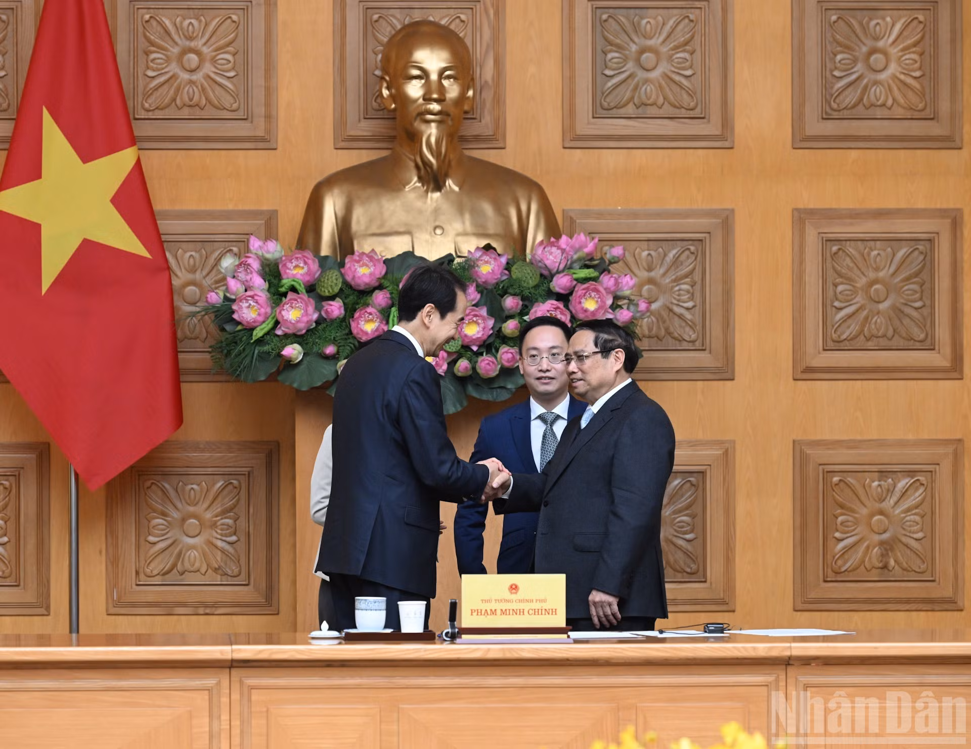 Thủ tướng Phạm Minh Chính tiếp Đại sứ Trung Quốc tại Việt Nam Hà Vĩ.