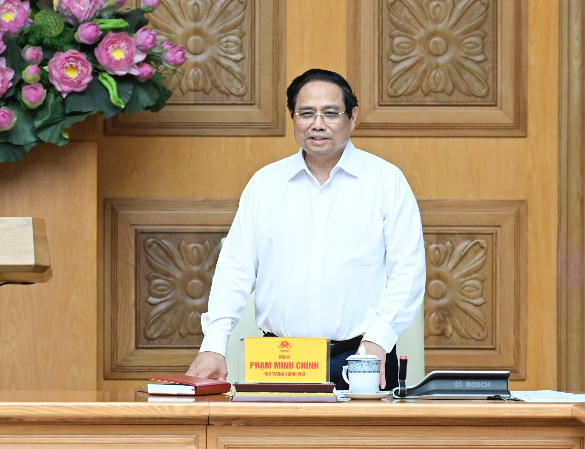 Premierminister Pham Minh Chinh spricht auf der Konferenz. dsc-6937.jpg
