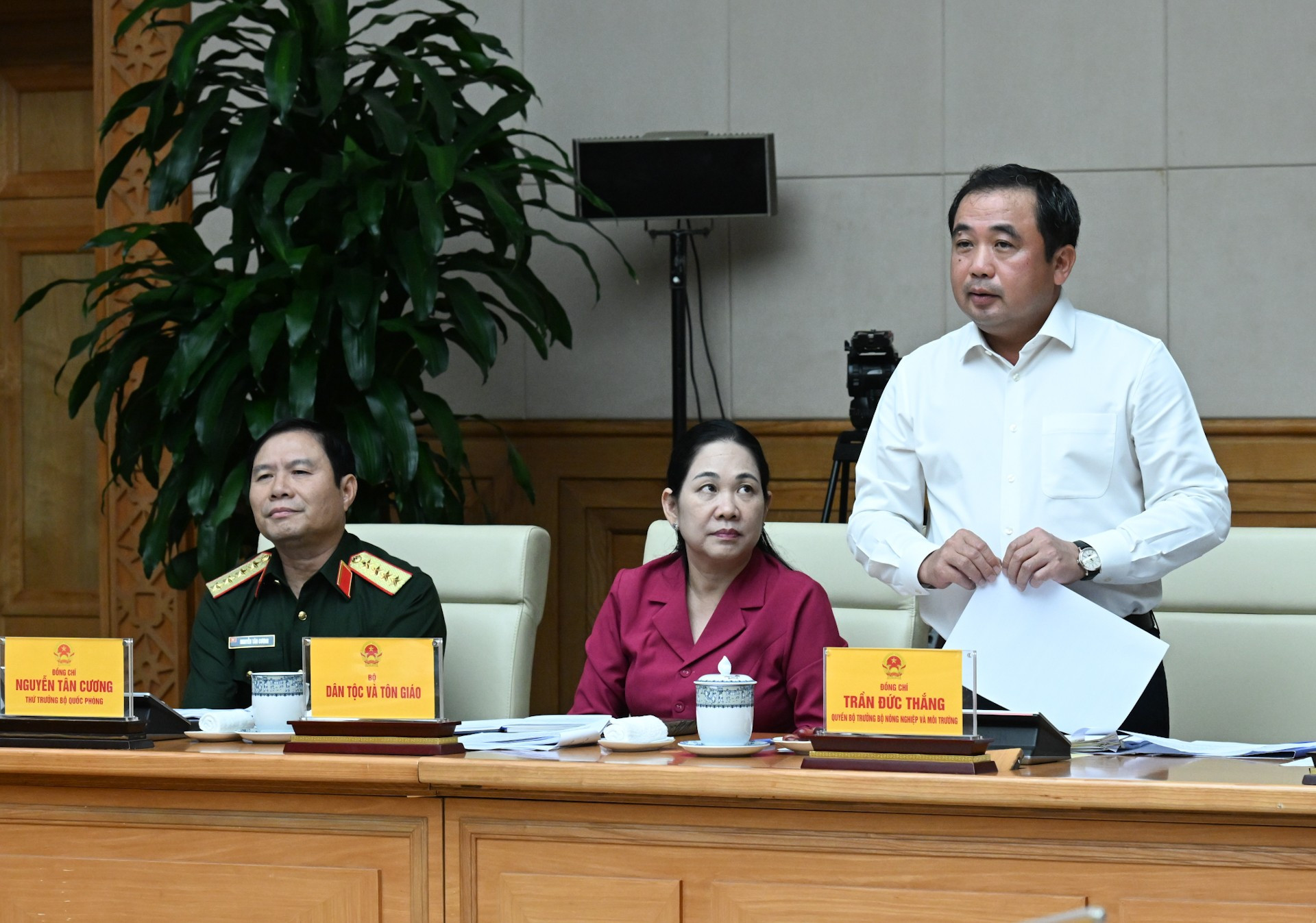 Der amtierende Minister für Landwirtschaft und Umwelt, Tran Duc Thang, spricht auf der Konferenz. dsc-7014.jpg