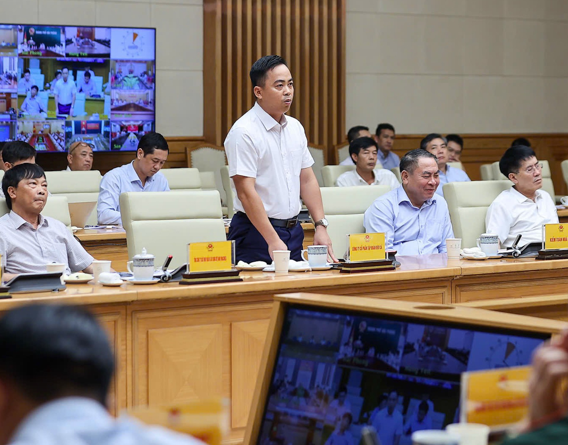 Đại diện lãnh đạo Công ty Cổ phần Tập đoàn Đèo Cả phát biểu tại Hội nghị. img-3017.jpg