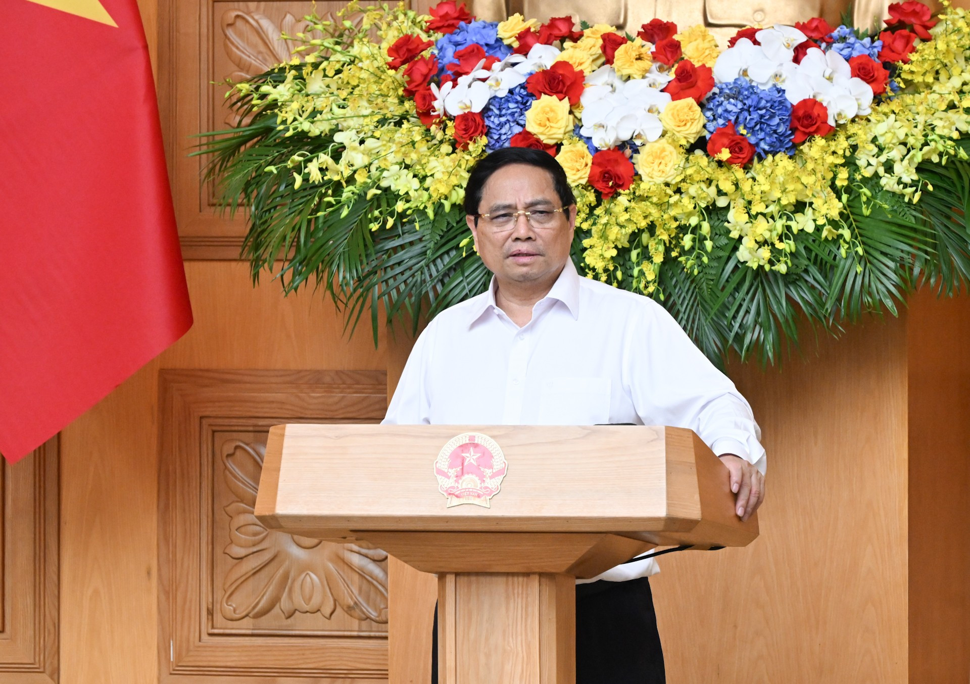Thủ tướng Phạm Minh Chính phát biểu tại cuộc họp triển khai khắc phục hậu quả bão số 10. dsc-7725.jpg