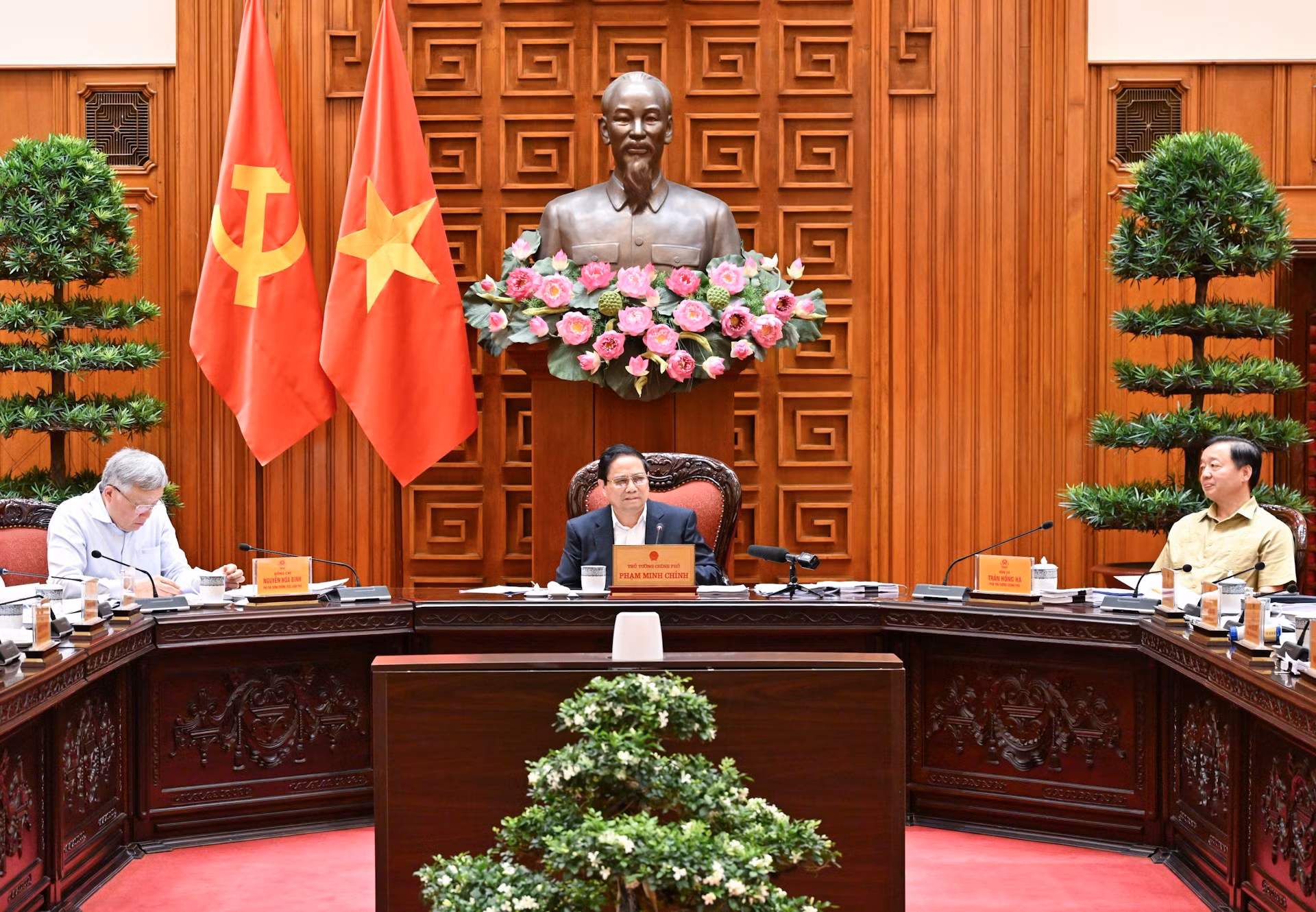 Thủ tướng Phạm Minh Chính chủ trì cuộc họp.