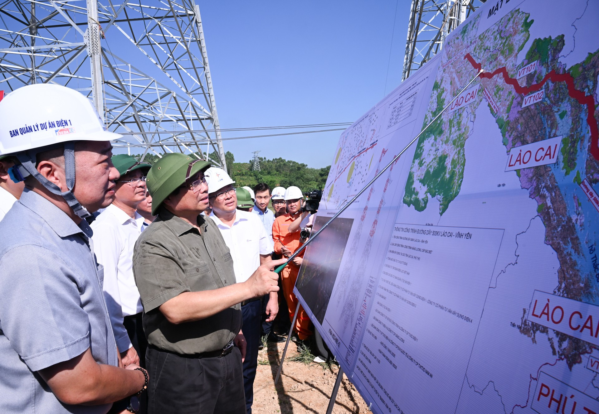 Thủ tướng Phạm Minh Chính cho ý kiến chỉ đạo về tiến độ thi công Đường dây 500kV Lào Cai-Vĩnh Yên. dsc-4760.jpg