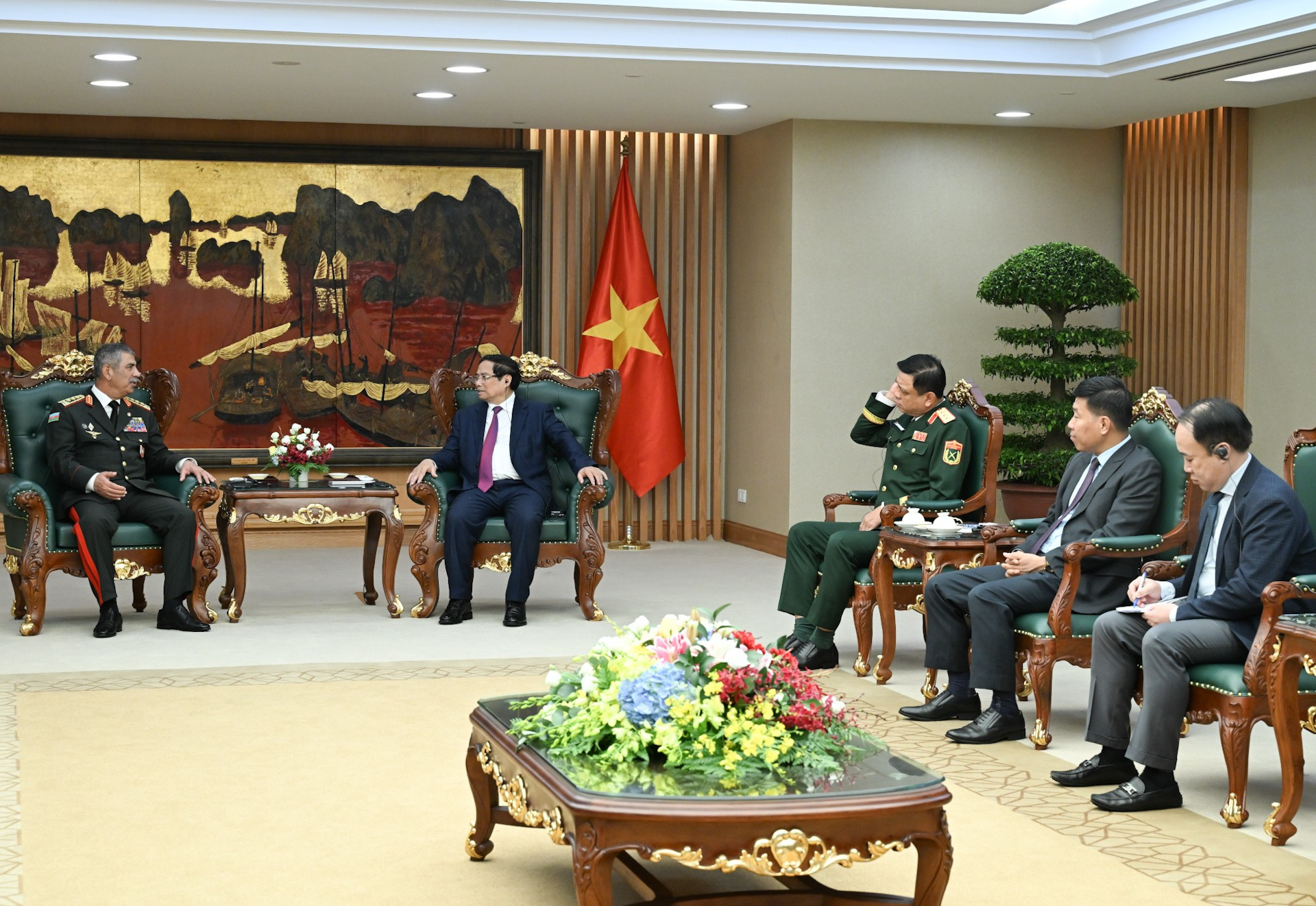Đại diện lãnh đạo các bộ, ban, ngành của Chính phủ Việt Nam cùng tham dự cuộc tiếp. dsc-0583.jpg