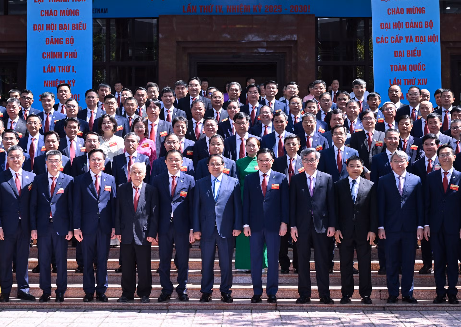 Thủ tướng Phạm Minh Chính và các đại biểu tham dự Đại hội.