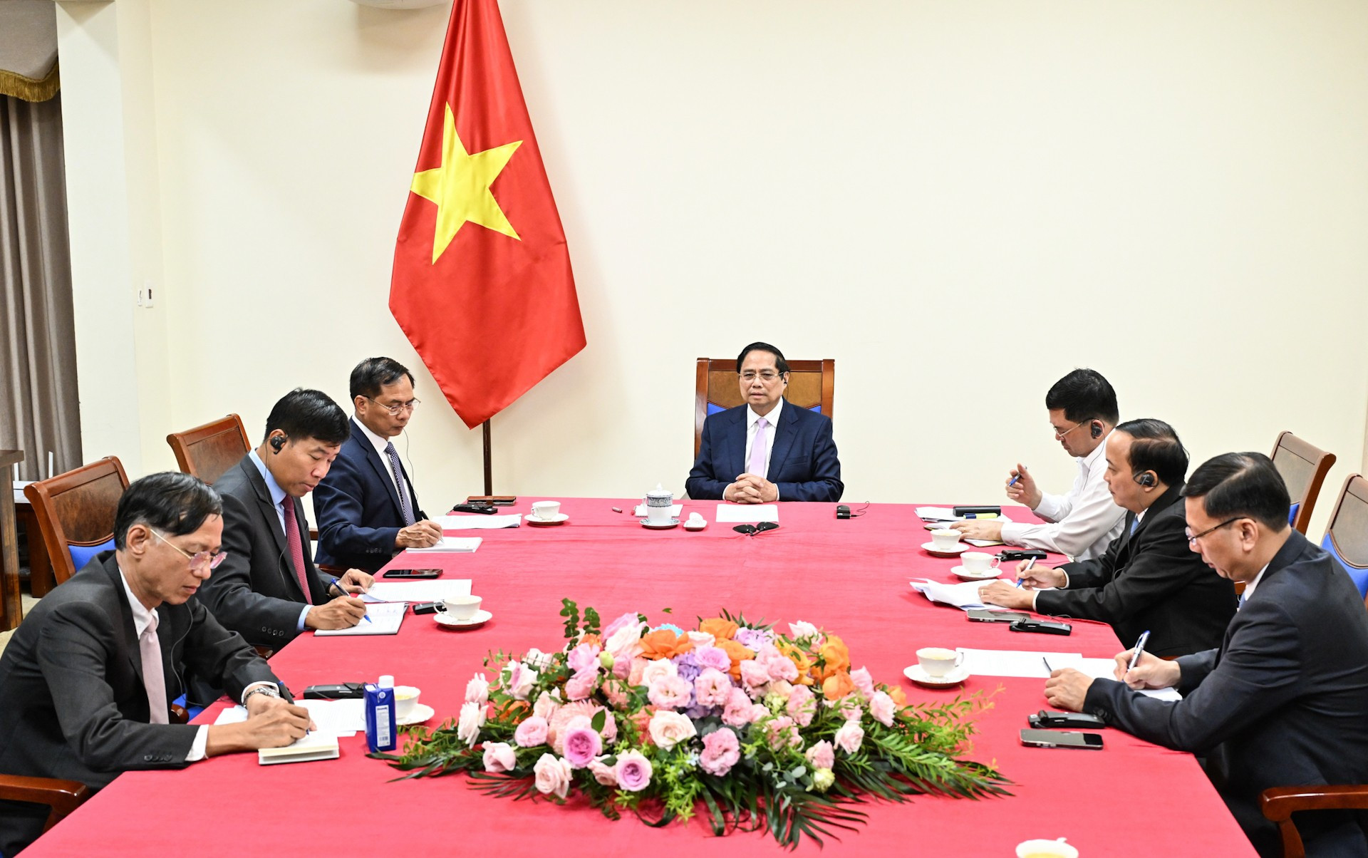 Quang cảnh cuộc điện đàm. dsc-0272.jpg