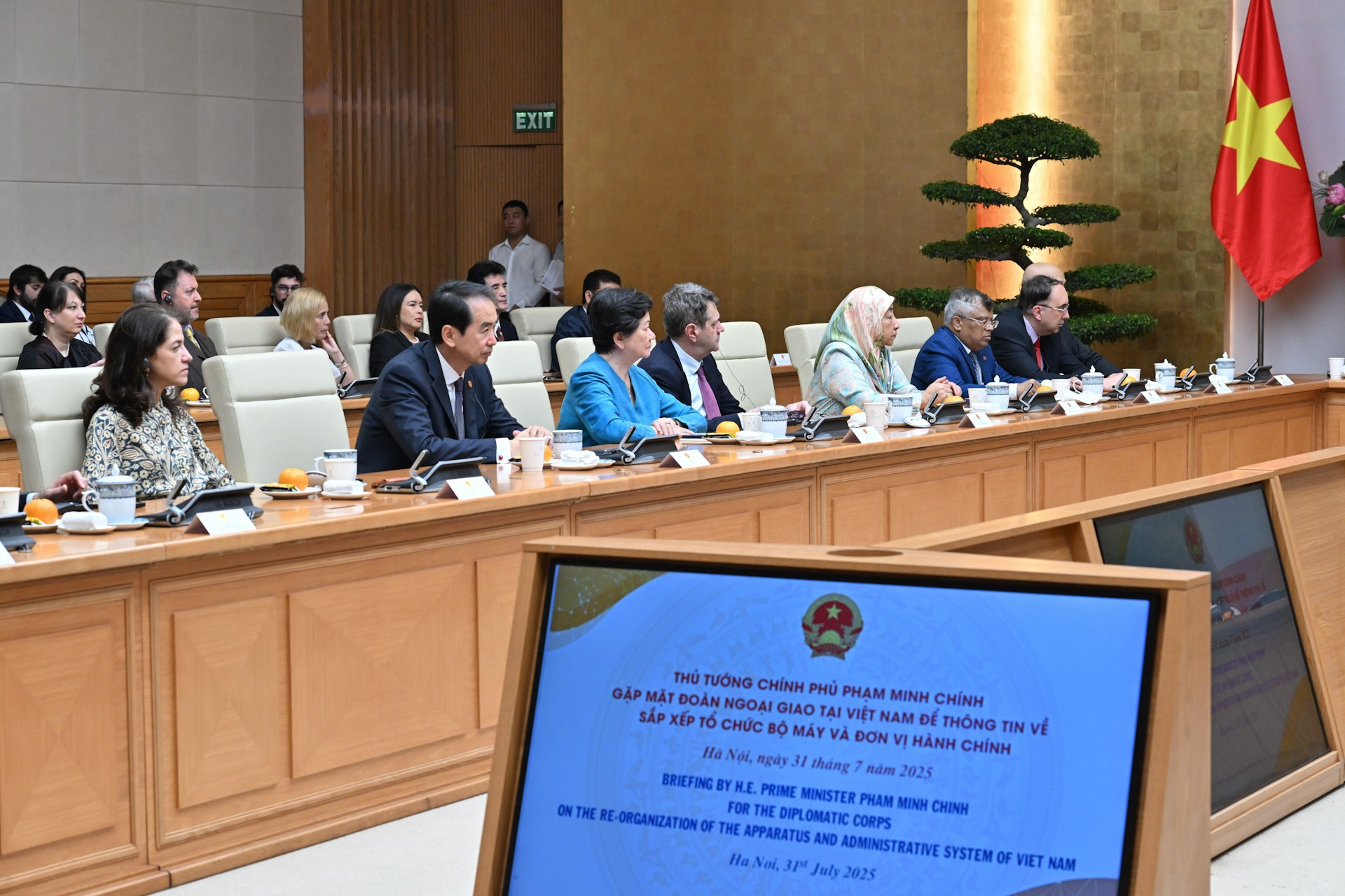 Đại diện các nước, tổ chức quốc tế tại Việt Nam tham dự buổi gặp. dsc-0523.jpg