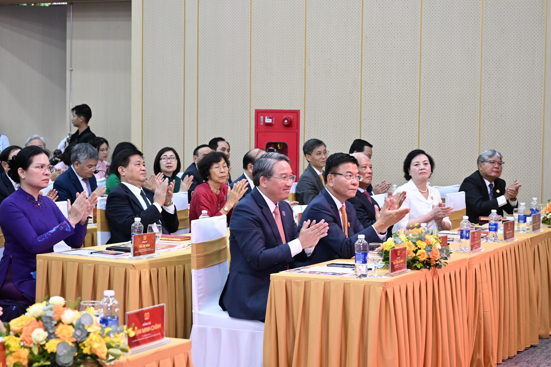 Các đại biểu tham dự lễ kỷ niệm. dsc-2877.jpg