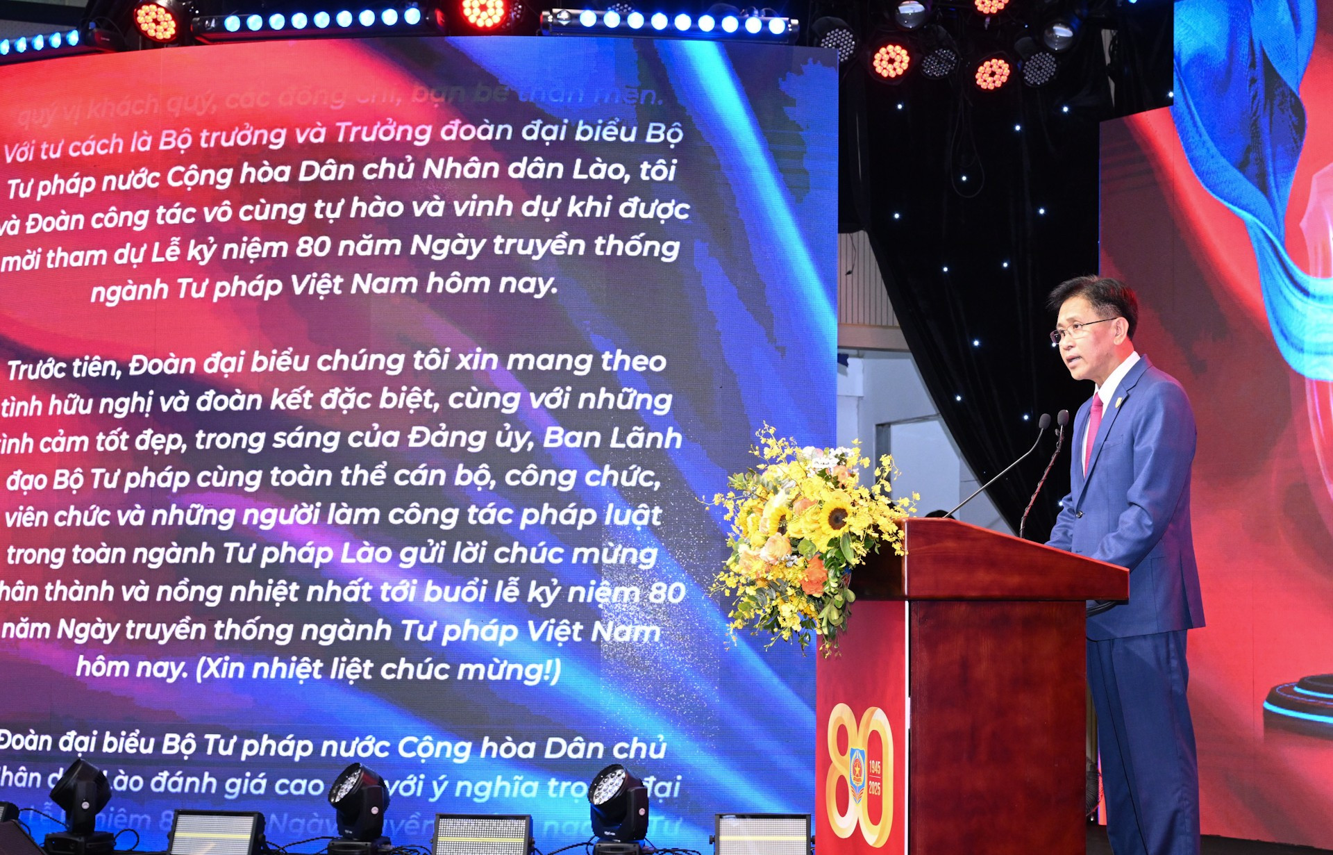 Bộ trưởng Tư pháp Lào Phayvy Siboualypha phát biểu tại lễ kỷ niệm. dsc-2839.jpg