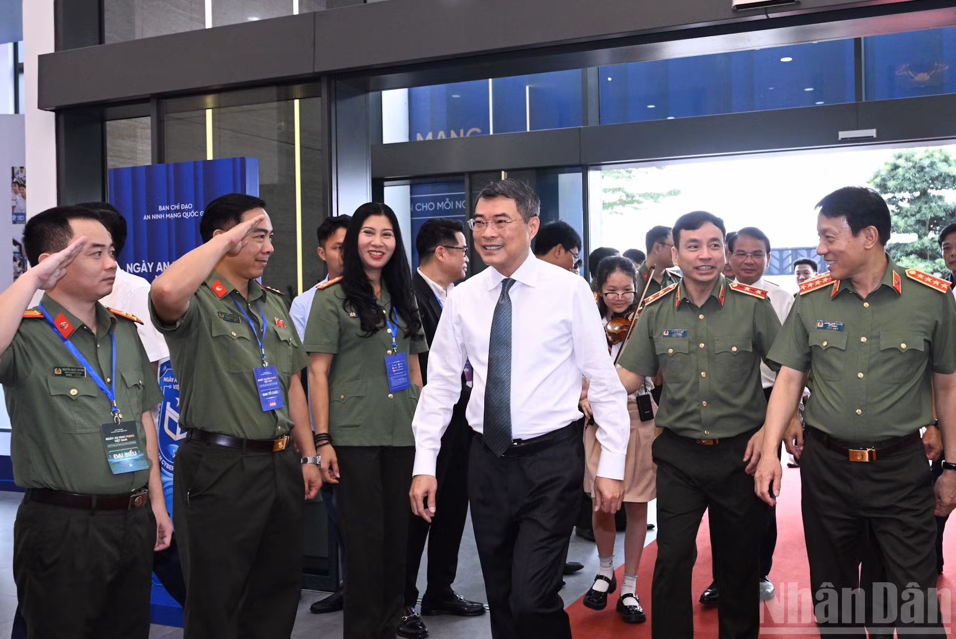 ndo_br_dsc-1016.jpg