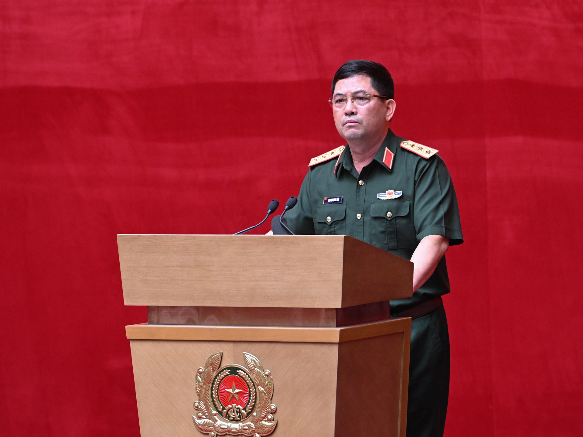 Thượng tướng Nguyễn Hồng Thái, Thứ trưởng Quốc phòng phát biểu tại hội nghị. dsc-6725.jpg