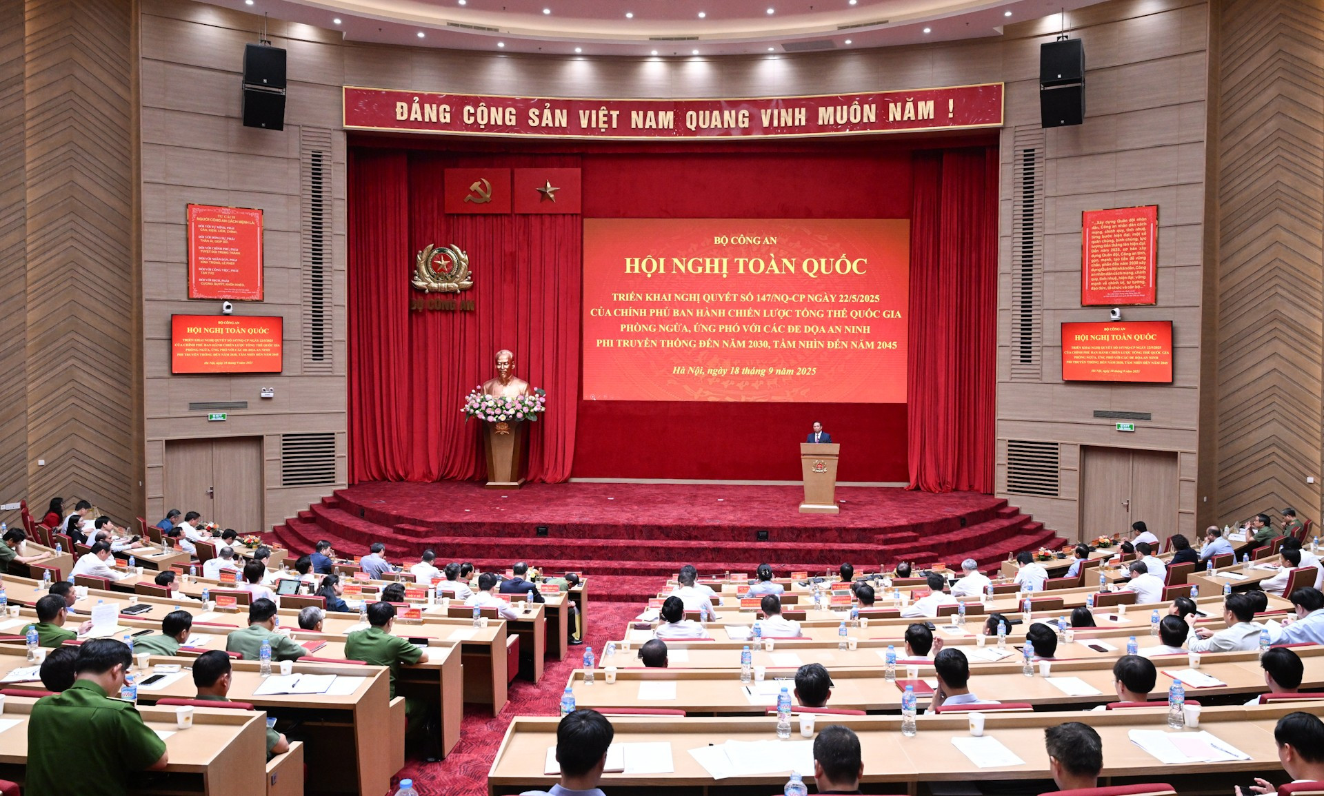 Quang cảnh hội nghị. dsc-6982.jpg