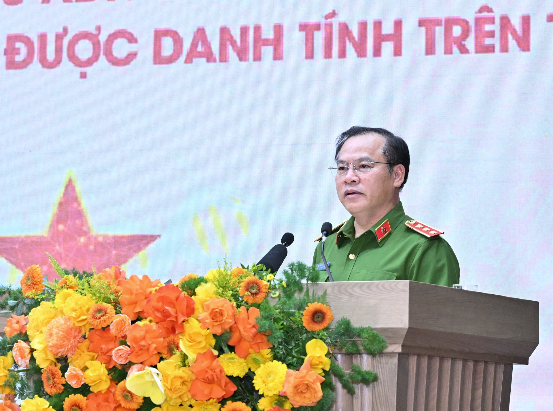 Thượng tướng Nguyễn Văn Long, Thứ trưởng Công an phát biểu tại hội nghị. dsc-8427.jpg