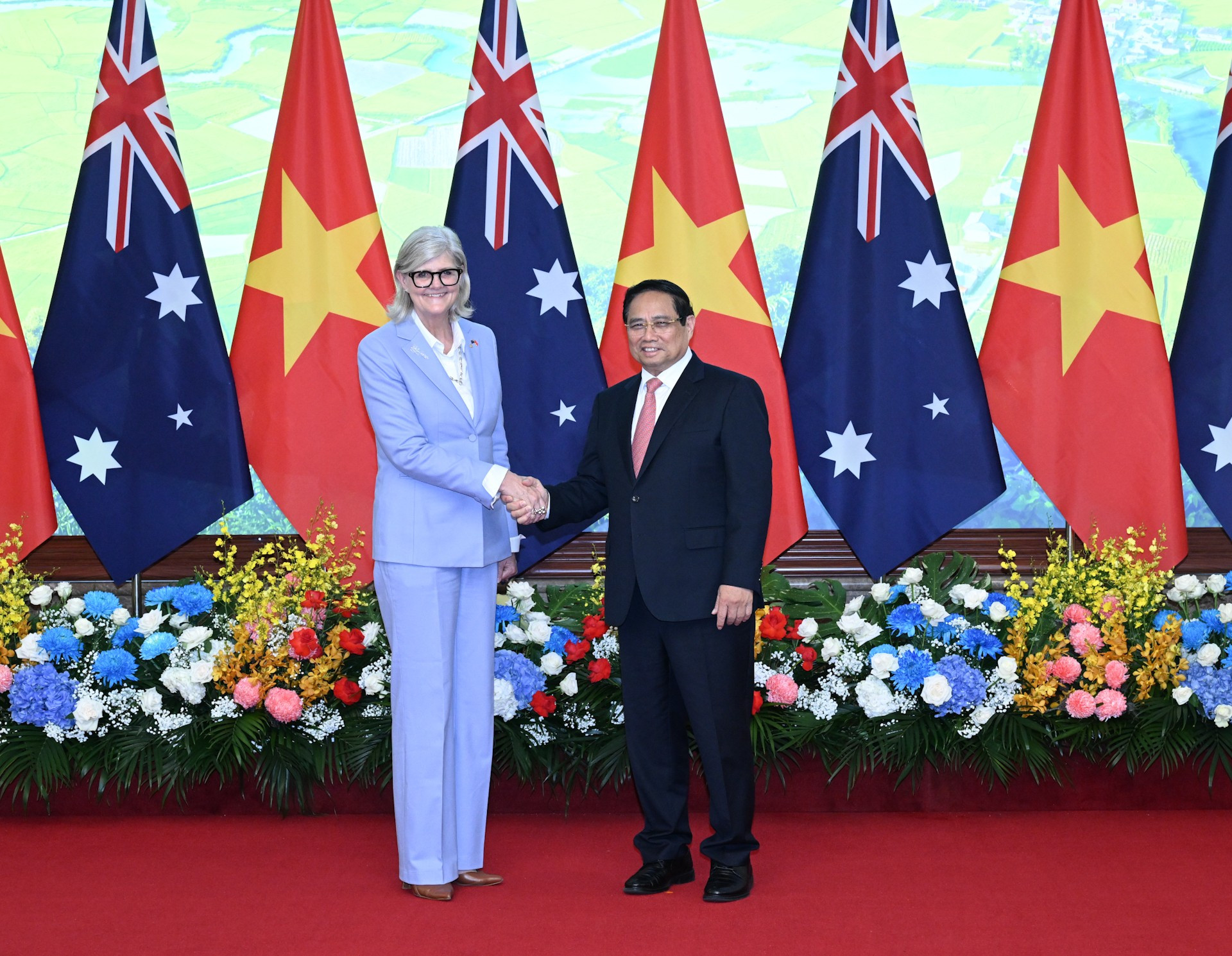 Thủ tướng Phạm Minh Chính và Toàn quyền Australia Sam Mostyn.