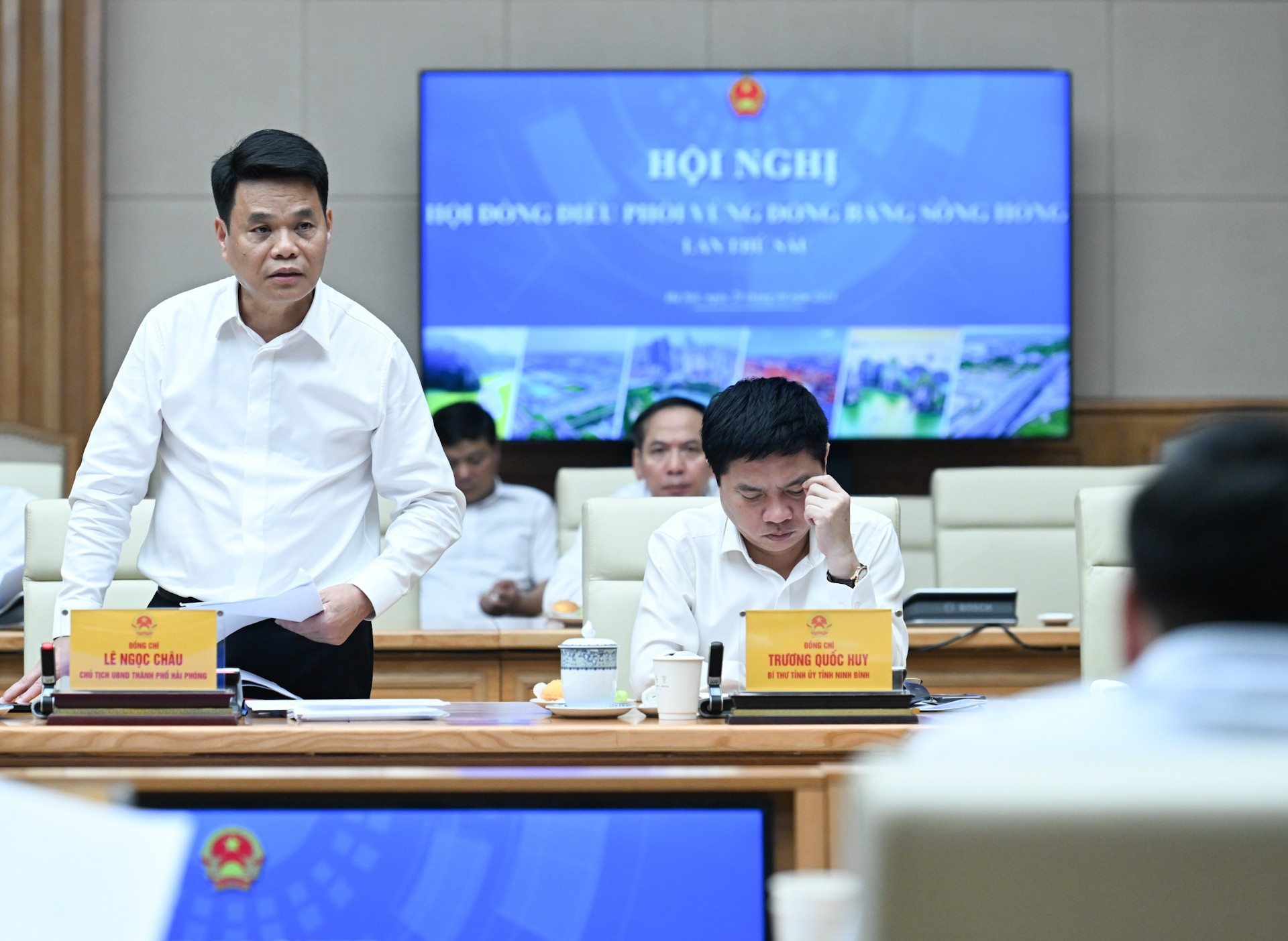 Chủ tịch UBND Thành phố Hải Phòng Lê Ngọc Châu phát biểu. dsc-9204.jpg