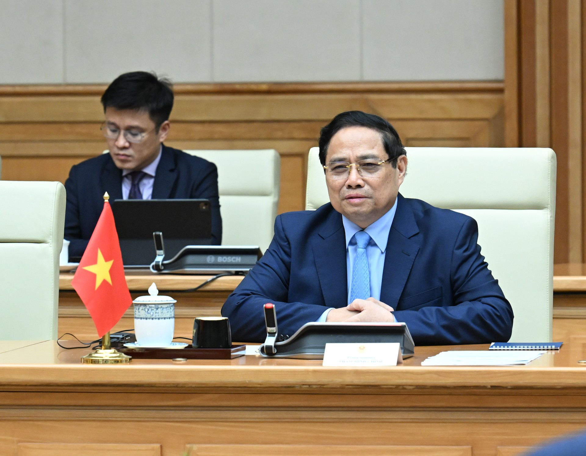 Prime Minister Pham Minh Chinh speaks at a meeting with President of the Republic of South Africa Matamela Cyril Ramaphosa. dsc-9899.jpg