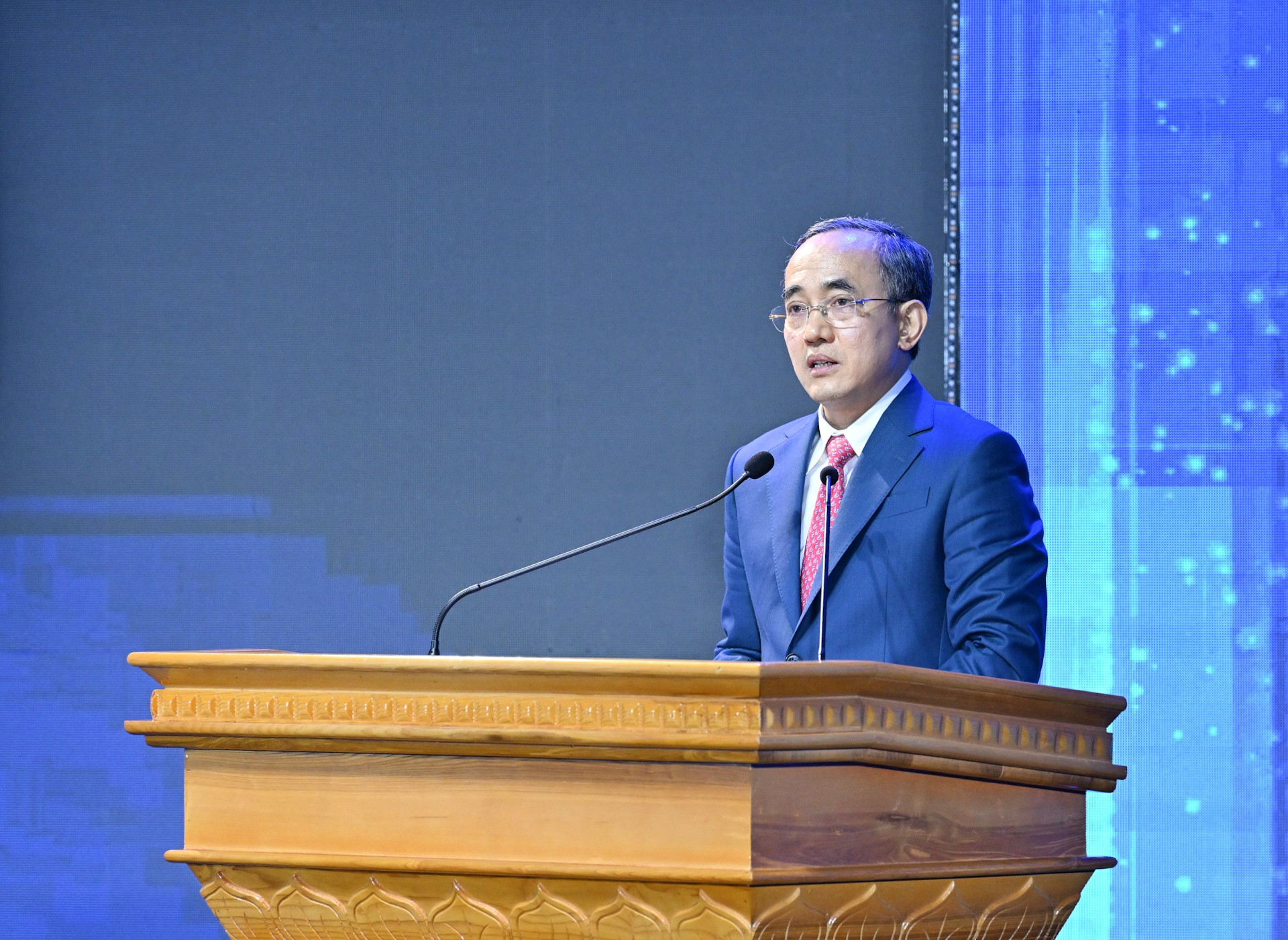 Tiến sĩ Hồ Xuân Năng Chủ tịch Hội đồng quản trị Đại học Phenikaa phát biểu. dsc-6734.jpg