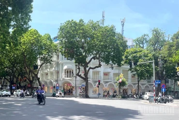 Dự báo khu vực Hà Nội ngày nắng nóng; chiều tối và đêm có mưa rào và dông vài nơi. (Ảnh minh họa: Đ.T)