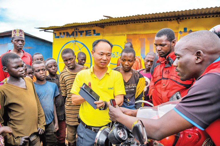 Lumitel là mạng viễn thông tham gia thị trường Burundi muộn nhất, nhưng đã nhanh chóng vươn lên dẫn đầu và tiên phong trong sứ mệnh phổ cập dịch vụ viễn thông tới người dân. vung-vang-vuon-den-01.jpg