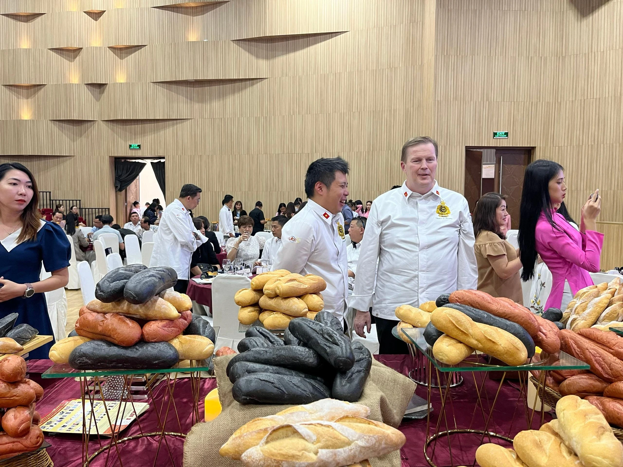 Hội thảo thu hút nhiều khách mời quốc tế tham dự.