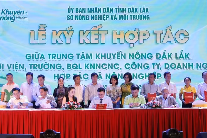 Trung tâm Khuyến nông tỉnh Đắk Lắk ký kết hợp tác với các viện, trường, khu nông nghiệp ứng dụng công nghệ cao, công ty, doanh nghiệp và Hộp tác xã nông nghiệp…