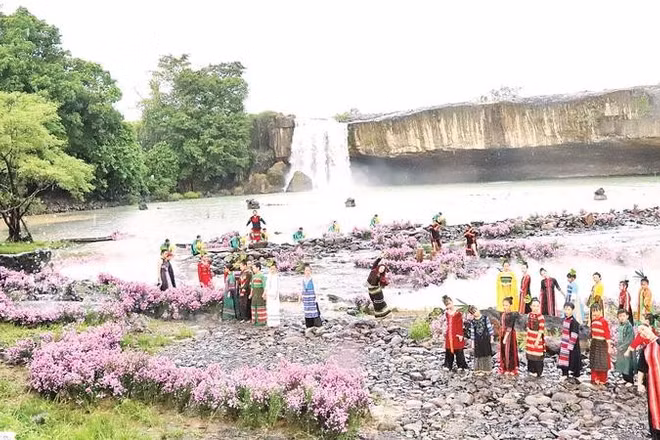 Đắk Lắk kêu gọi thu hút đầu tư phát triển du lịch cảnh quan, sinh thái, môi trường và truyền thống văn hóa.