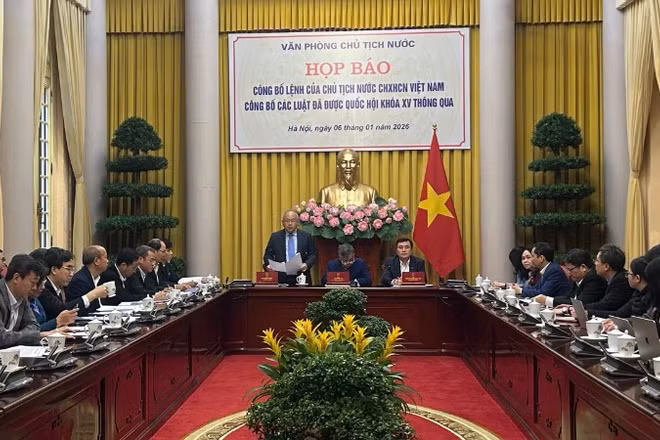 Quang cảnh họp báo.