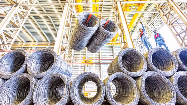 Sản xuất thép tại nhà máy của Tập đoàn Hòa Phát. (Ảnh: ĐỨC DŨNG)