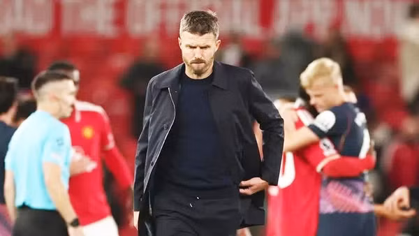 Michael Carrick có thể sẽ là HLV tiếp theo bị mang ra làm "vật tế thần" ở Man United.