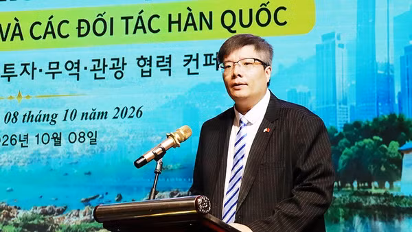 TS Trần Hải Linh phát biểu tại Hội nghị kết nối giao thương thúc đẩy đầu tư thương mại và du lịch giữa tỉnh Lâm Đồng và các đối tác Hàn Quốc.