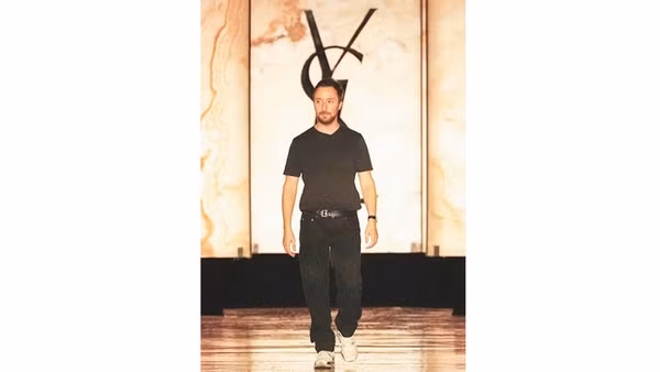 10 năm của Vaccarello tại Saint Laurent