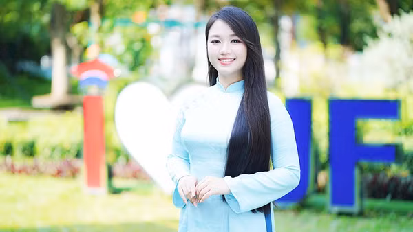 Vững tin bước ra thế giới
