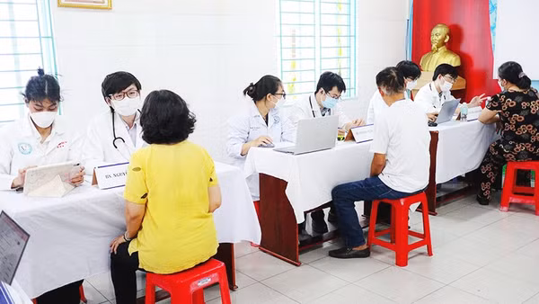 Đợt thi đua cao điểm khám sức khỏe toàn thành phố bắt đầu từ ngày 16/7 đến ngày 15/12.