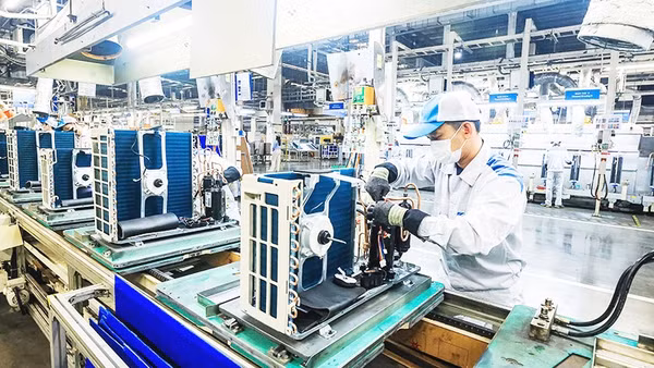 Cải cách thể chế được xem là điều kiện tiên quyết để khơi thông nguồn lực. Ảnh: THÀNH ĐẠT