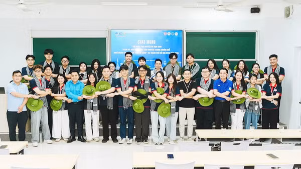 Thành lập Đội hình tình nguyện du học sinh